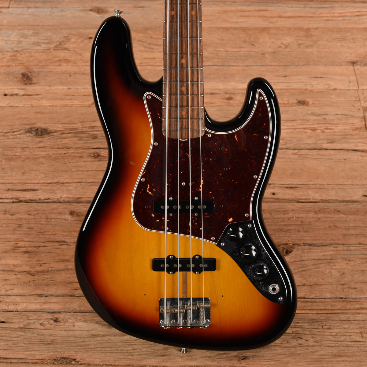 Fender American Vintage '62 Jazz Bass Sunburst 2017 Bass Guitars