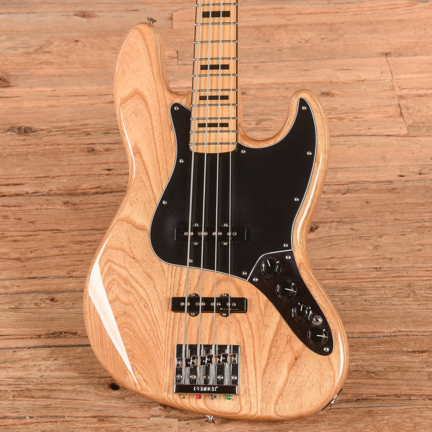 Fender Deluxe Active Jazz Bass Natural 2020 Bass Guitars
