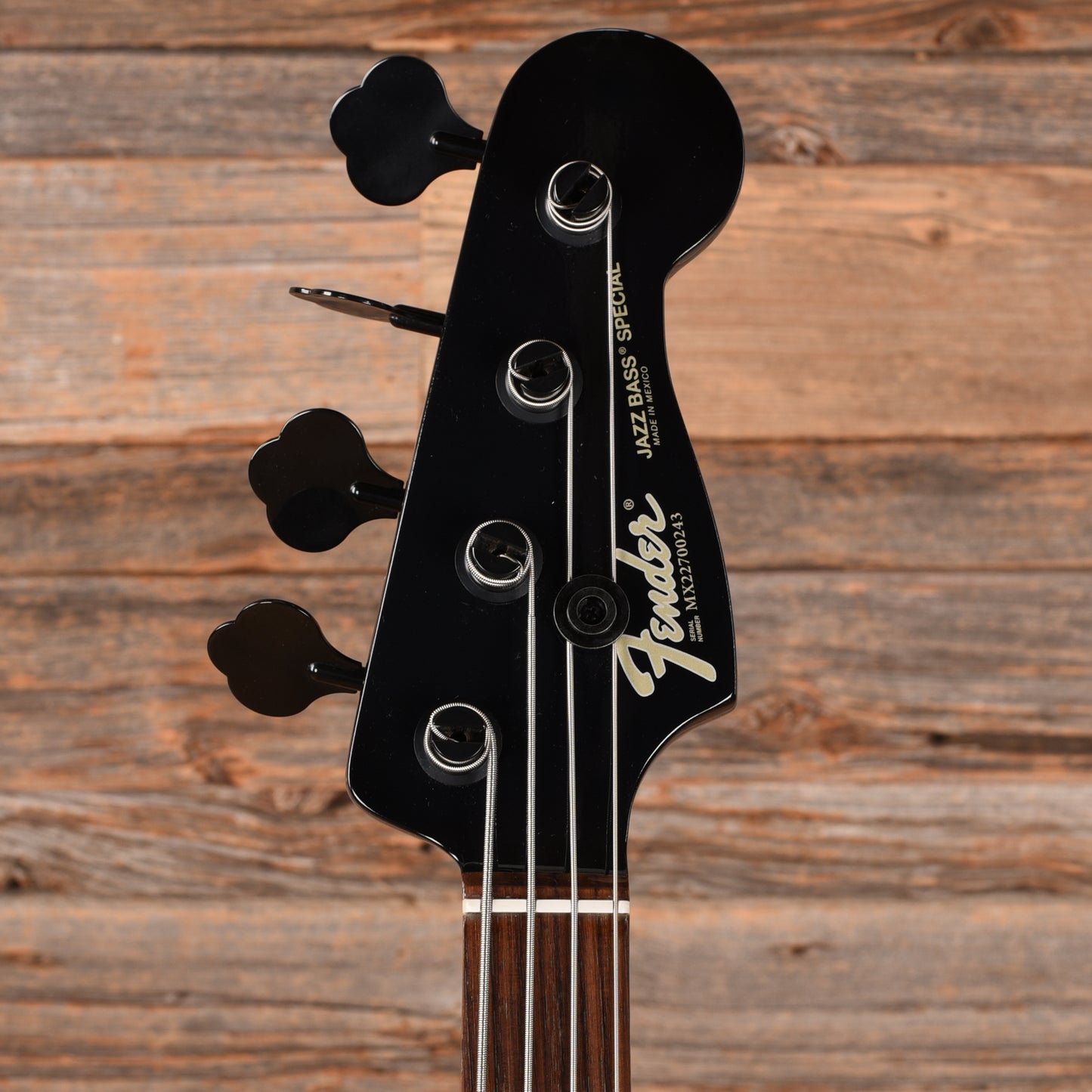 Fender Duff McKagan Signature Bass Pearl White Bass Guitars
