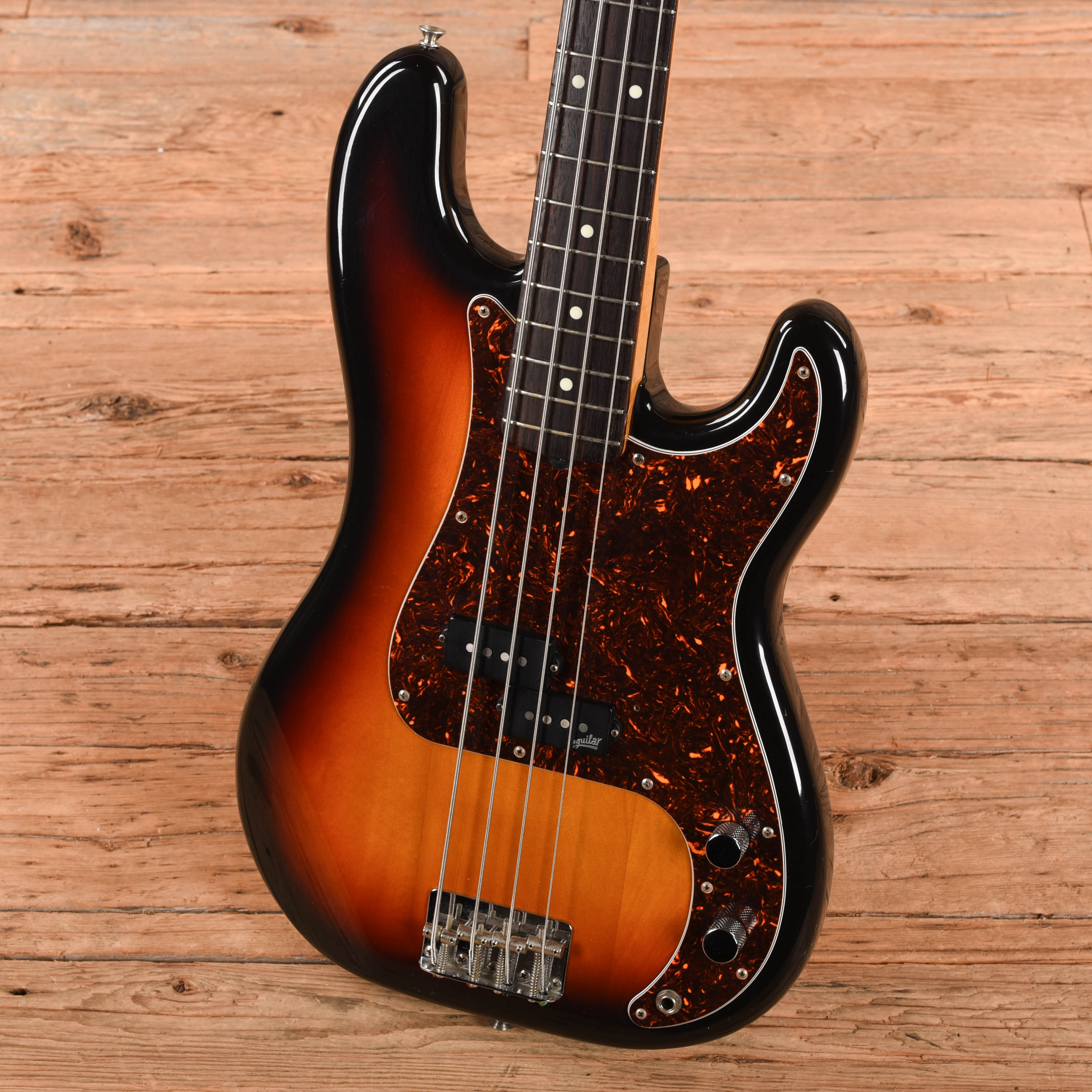 Fender MIJ Precision Bass Sunburst 1989 Bass Guitars