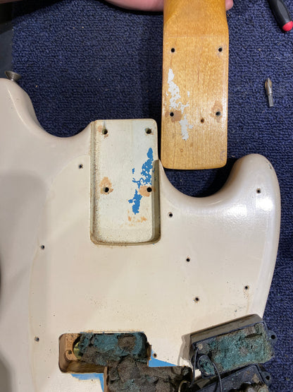 Fender Mustang Bass White 1966 Bass Guitars