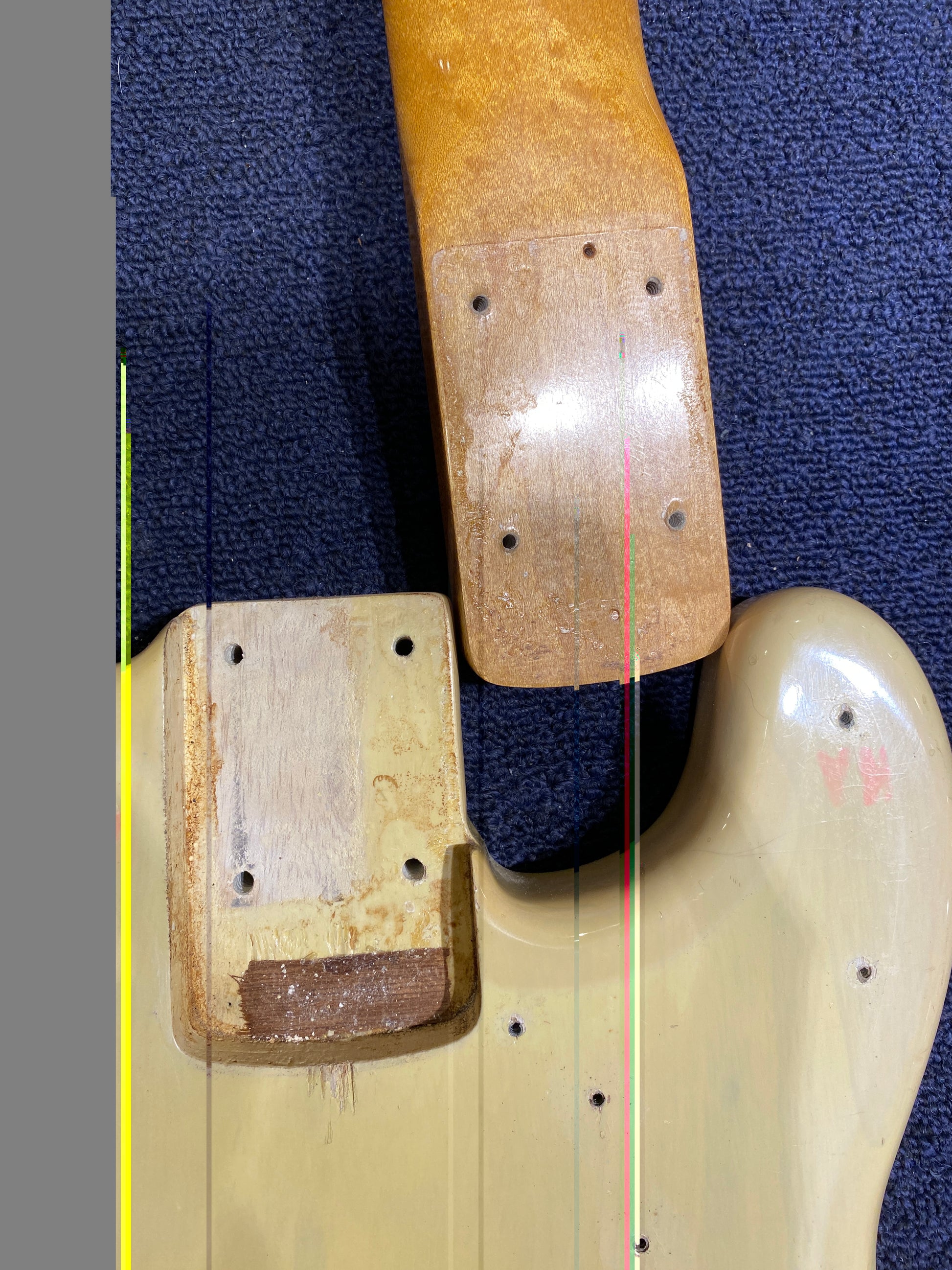 Fender Precision Bass Blonde 1965 Bass Guitars