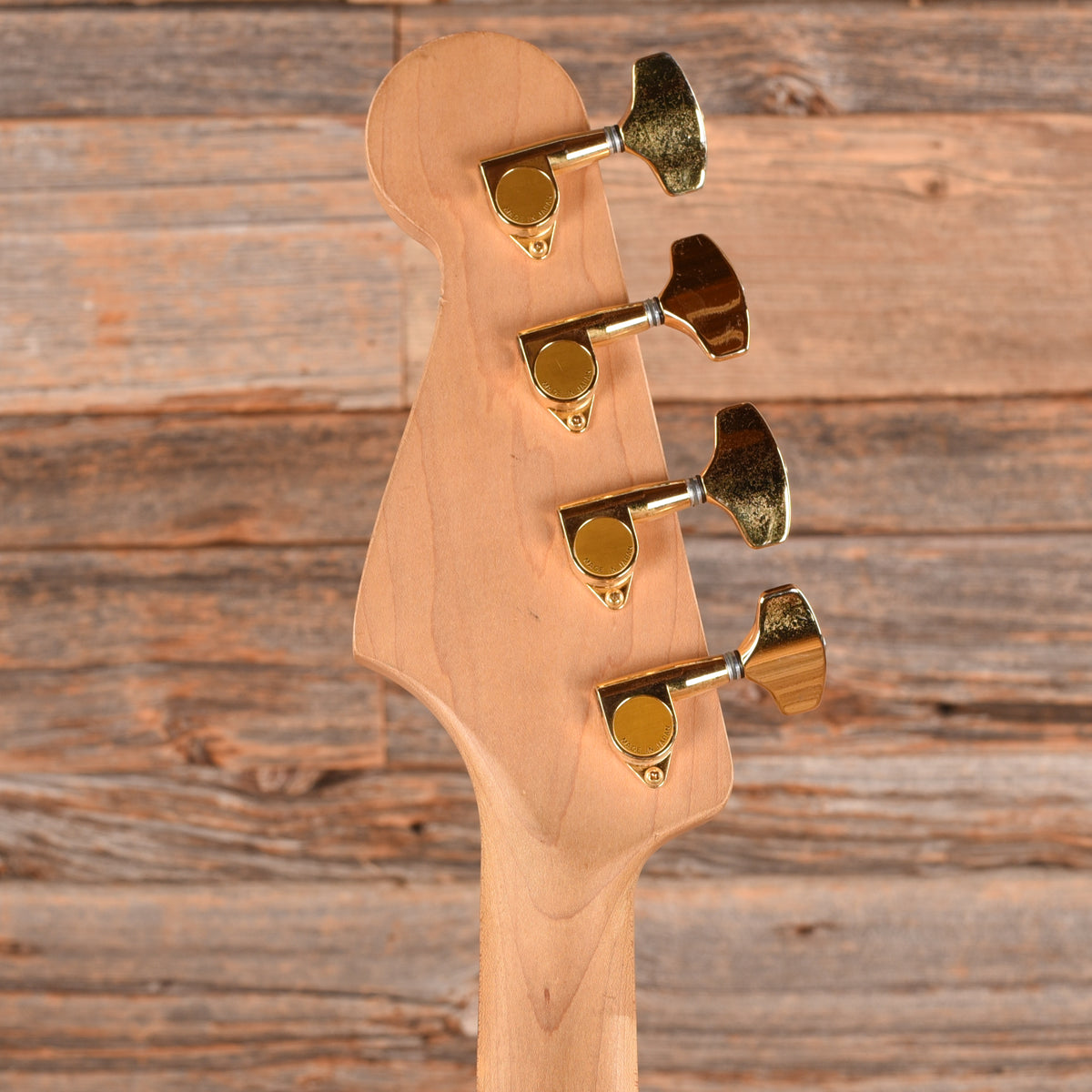Fender Precision Bass Lyte Deluxe Bass Guitars