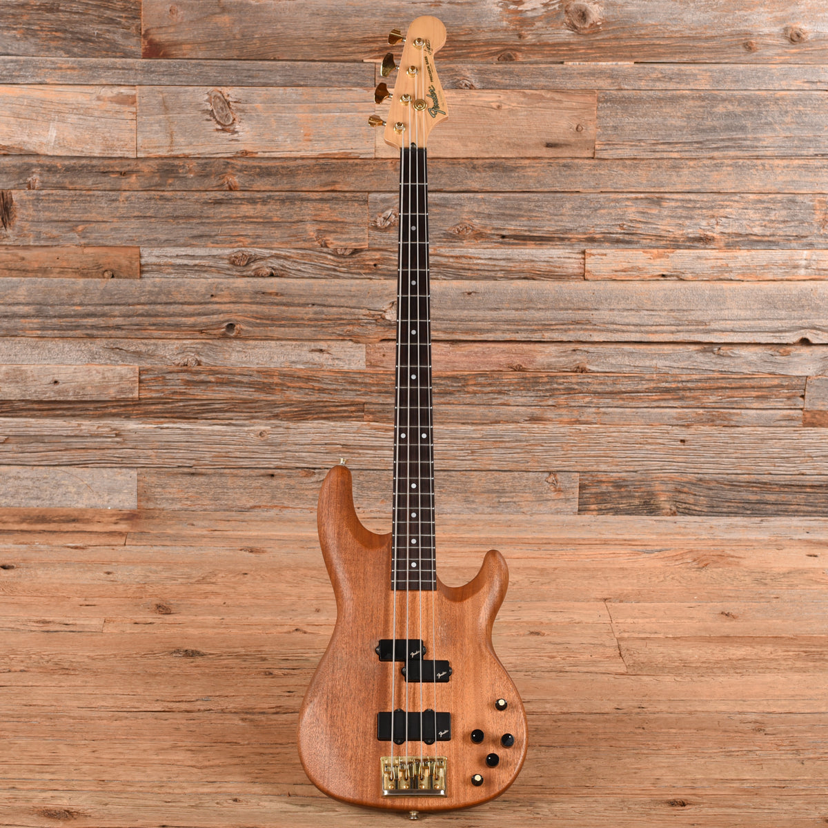 Fender Precision Bass Lyte Deluxe Bass Guitars