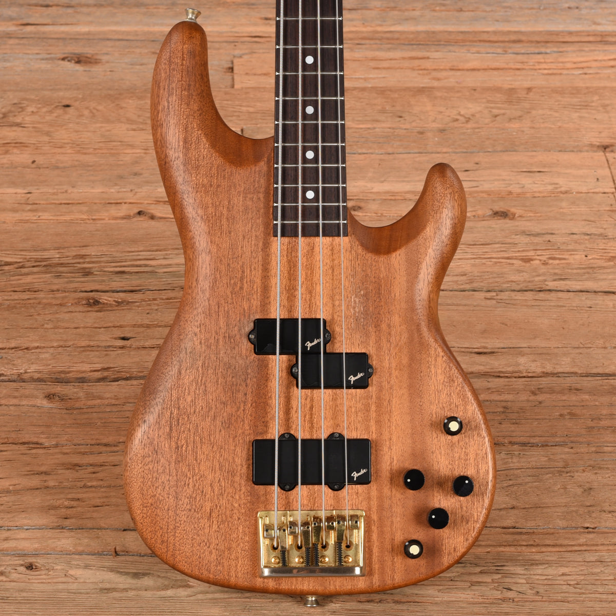 Fender Precision Bass Lyte Deluxe Bass Guitars