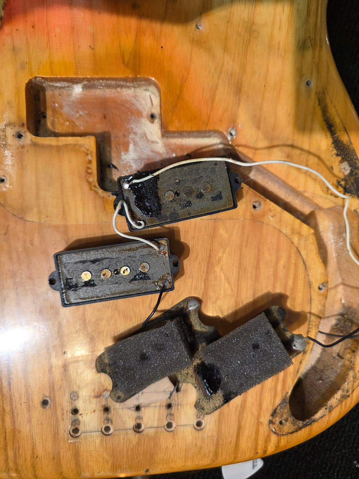 Fender Precision Bass Natural 1976 Bass Guitars