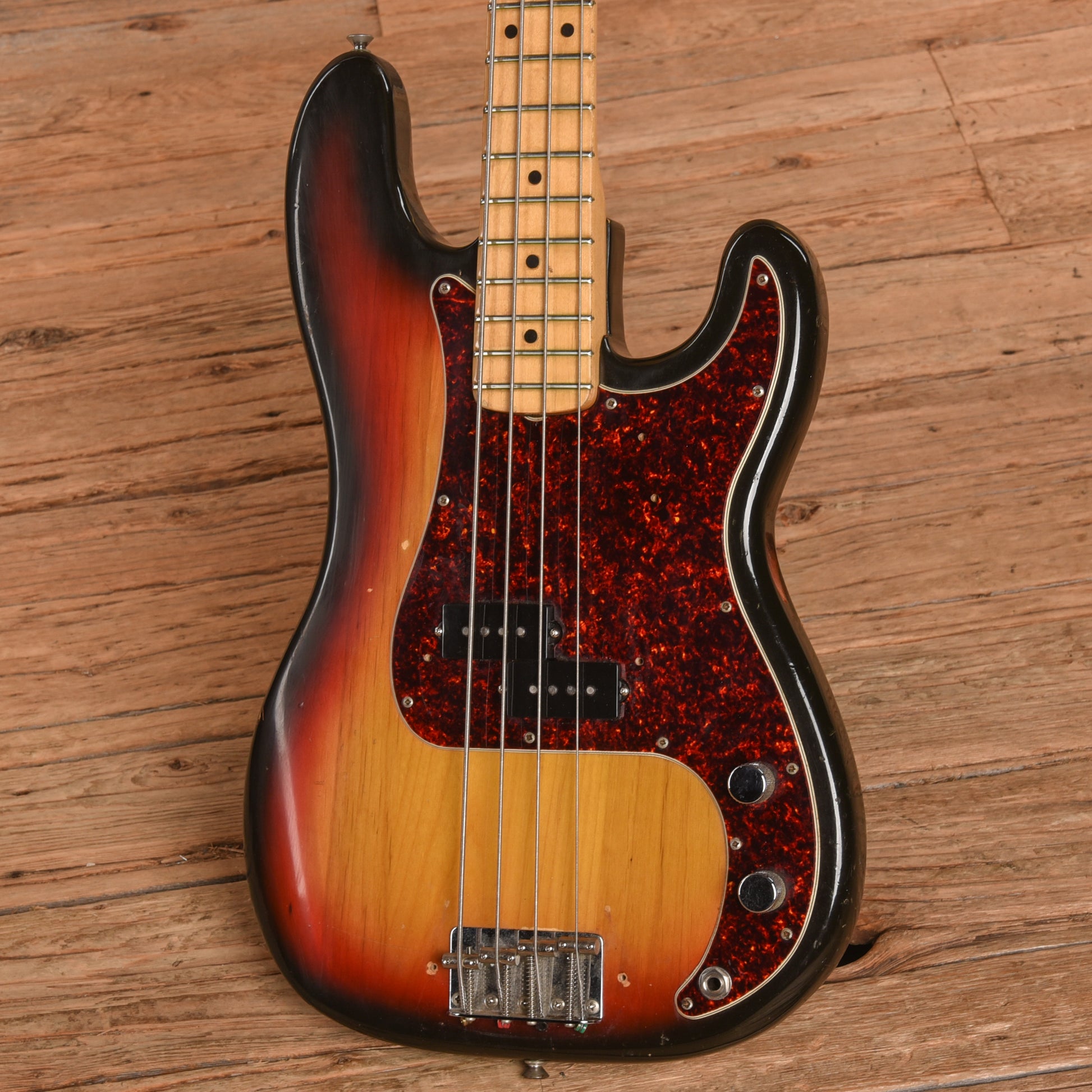 Fender Precision Bass Sunburst 1975 Bass Guitars