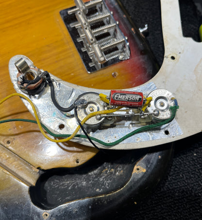 Fender Precision Bass Sunburst 1975 LEFTY Bass Guitars