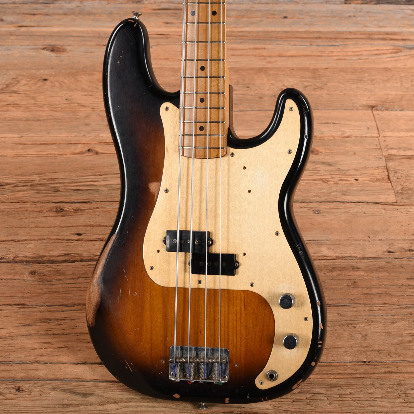 Fender Road Worn '50s Precision Bass Sunburst 2010 Bass Guitars