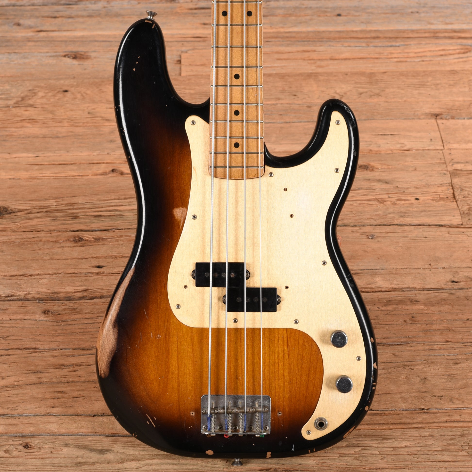 Fender Road Worn '50s Precision Bass Sunburst 2010 Bass Guitars