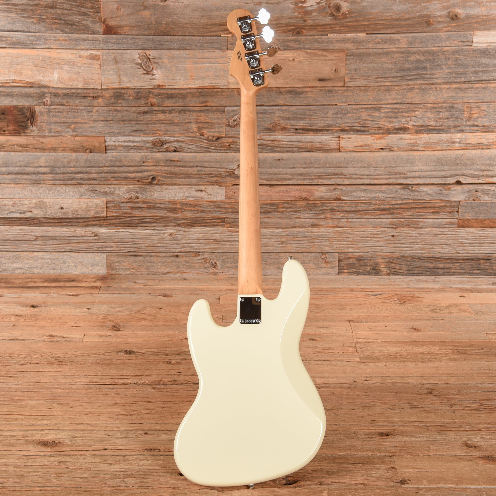 Fender Standard Jazz Bass Vintage White 2024 Bass Guitars