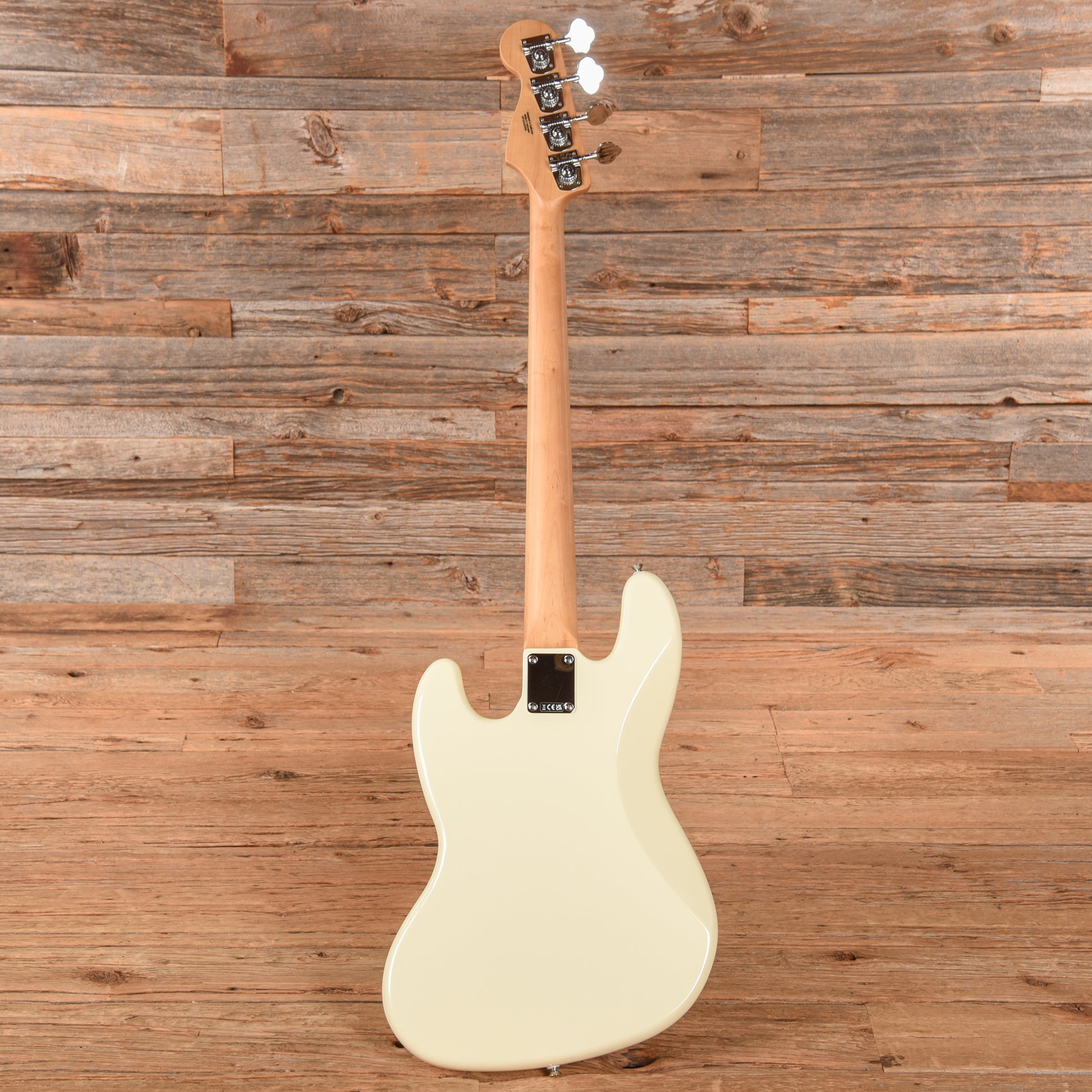 Fender Standard Jazz Bass Vintage White 2024 Bass Guitars