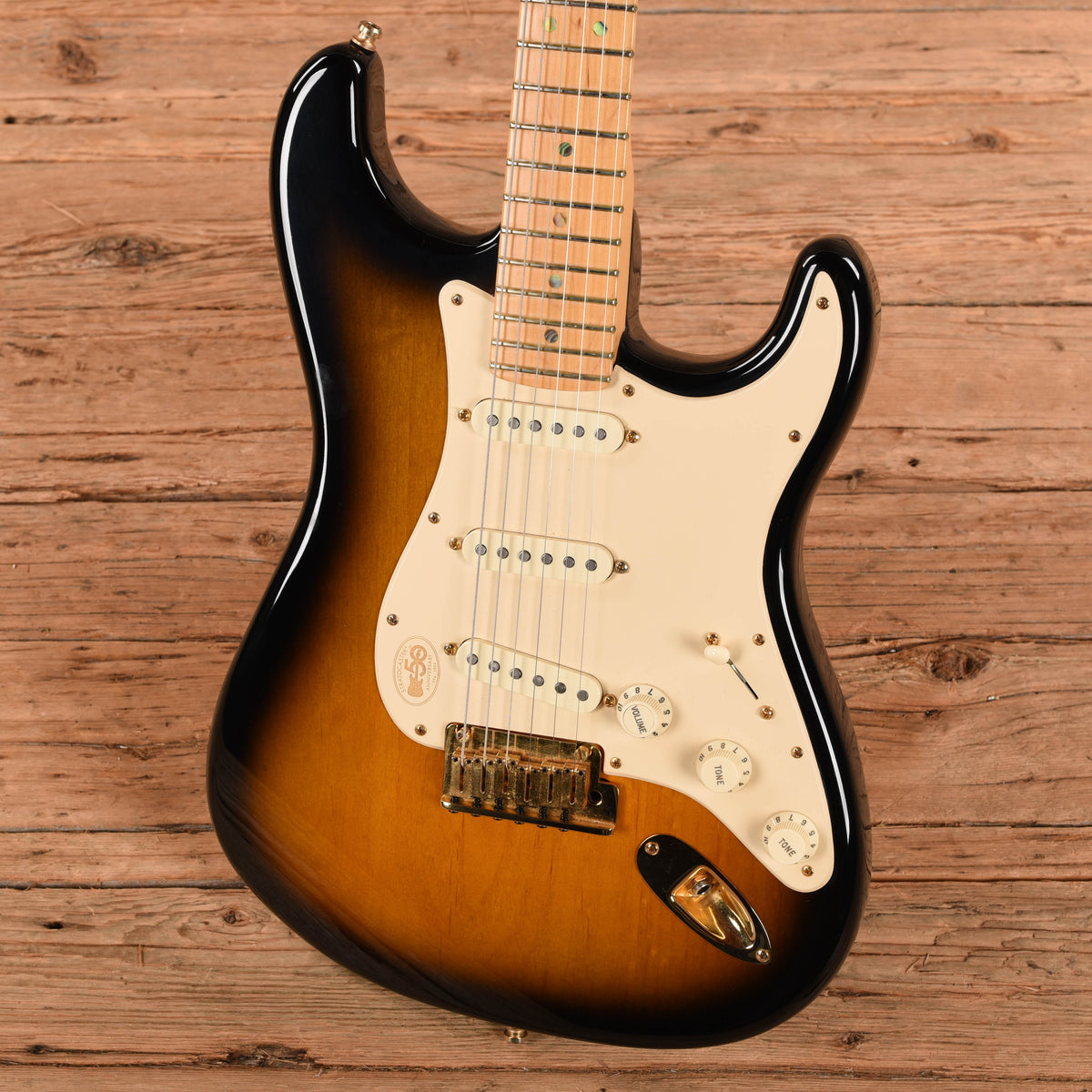 Fender 50th Anniversary American Deluxe Stratocaster Sunburst 2004 Electric Guitars