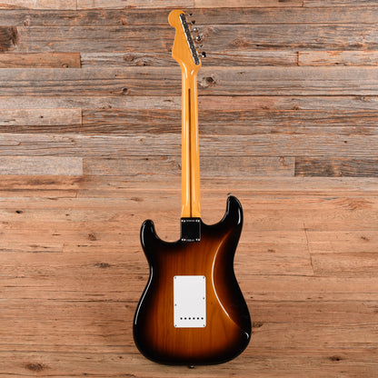 Fender 70th Anniversary American Vintage II '54 Stratocaster Sunburst 2024 Electric Guitars