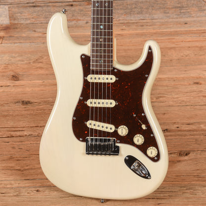 Fender American Deluxe Stratocaster White Blonde 2001 Electric Guitars