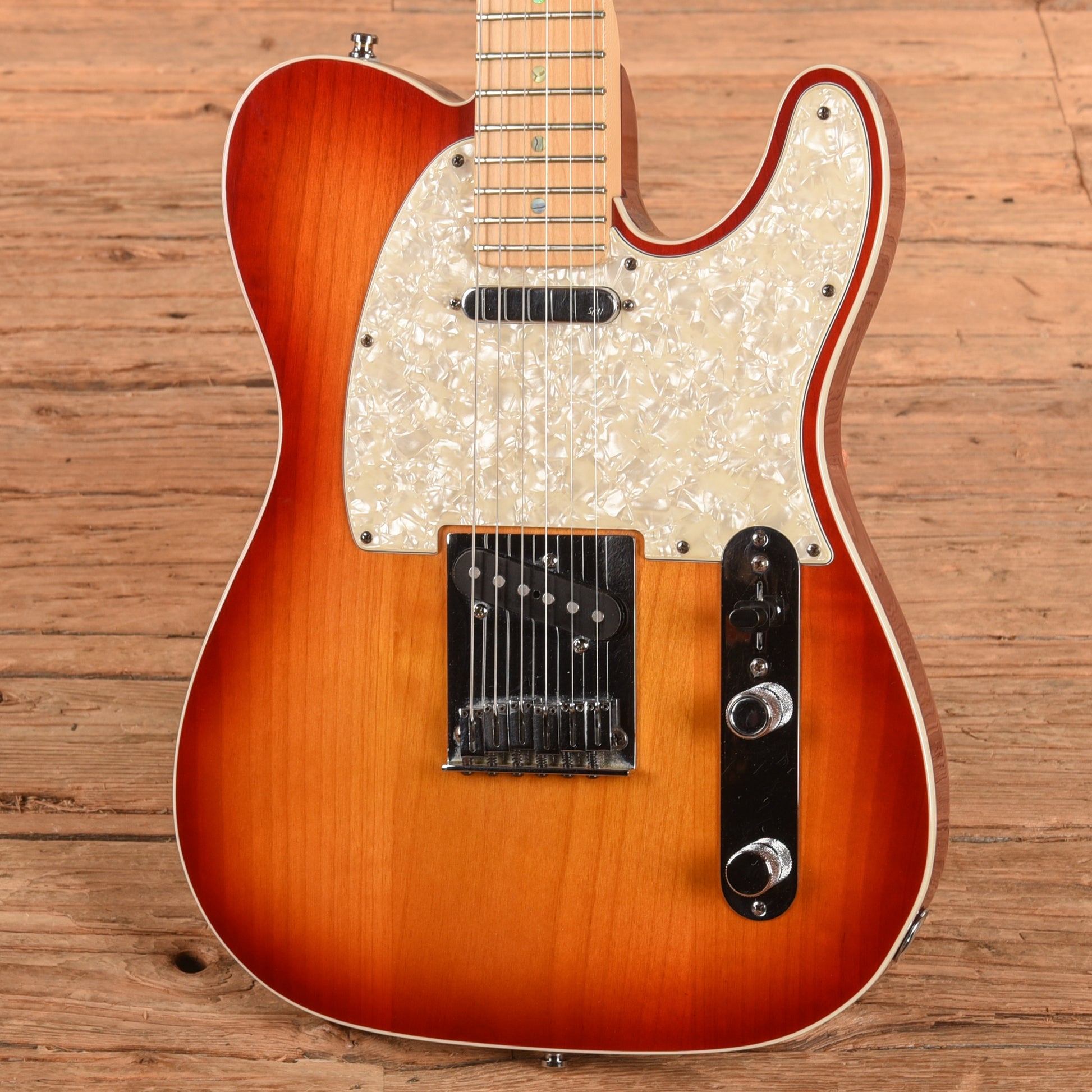 Fender American Deluxe Telecaster Aged Cherry Sunburst 2007 Electric Guitars