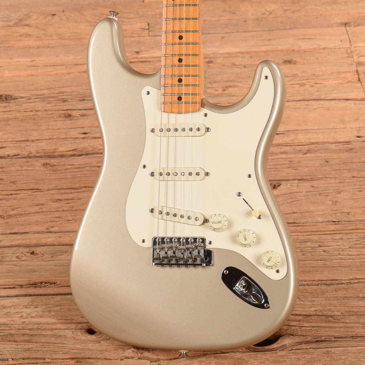 Fender American Vintage '57 Stratocaster Shoreline Gold 1997 Electric Guitars