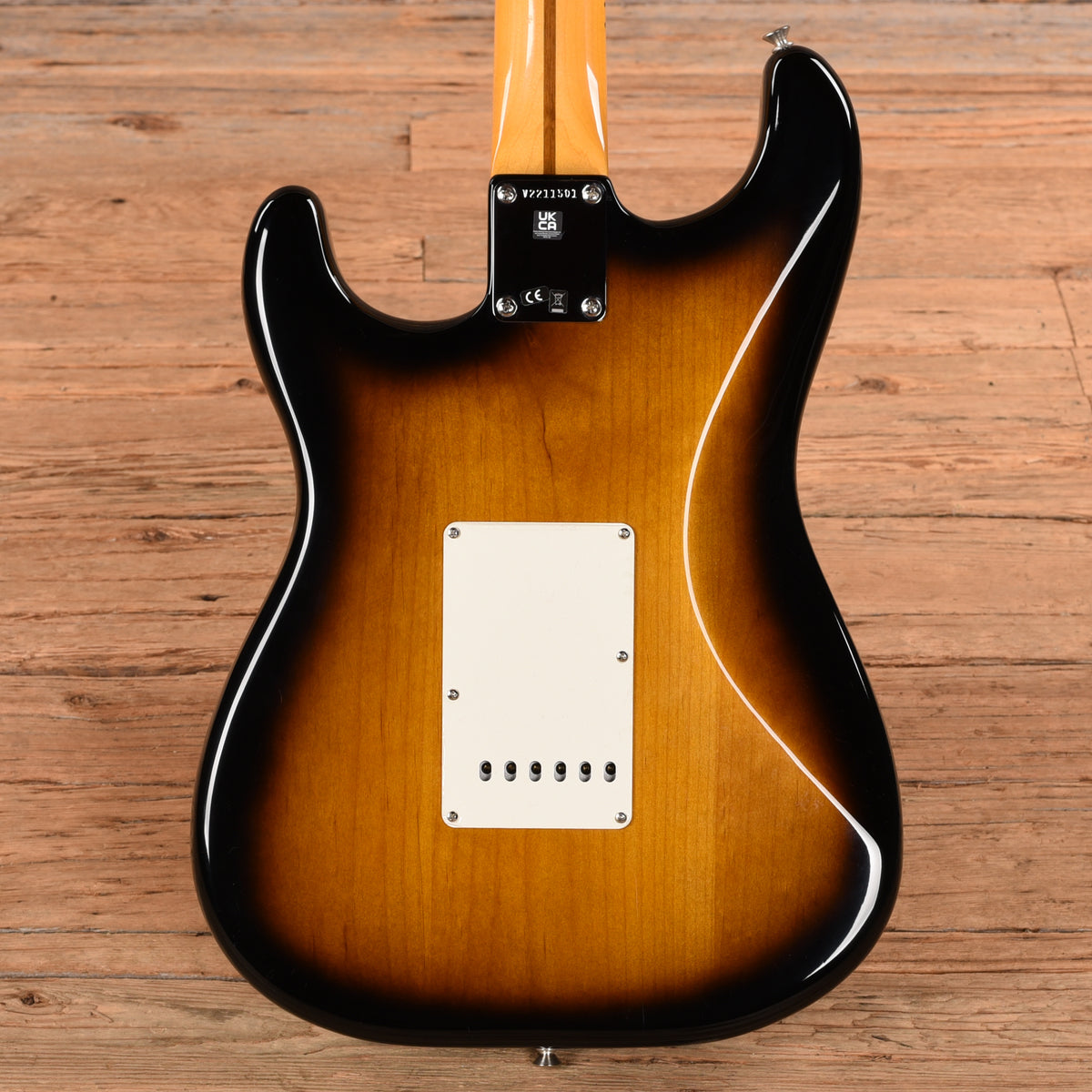Fender American Vintage '57 Stratocaster Sunburst Electric Guitars