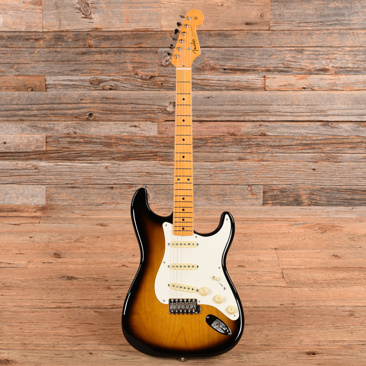 Fender American Vintage '57 Stratocaster Sunburst Electric Guitars