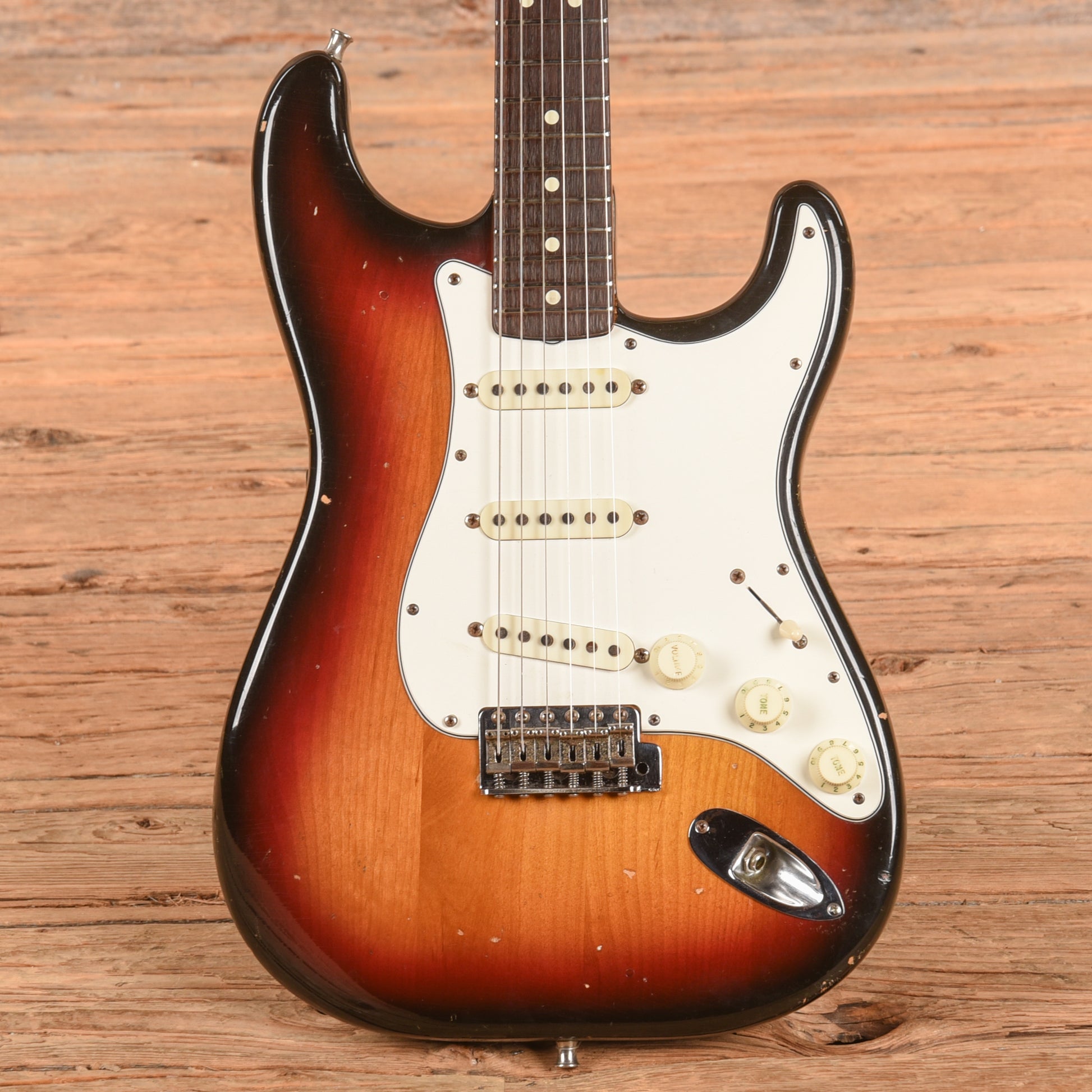 Fender American Vintage '62 Stratocaster Sunburst 1982 Electric Guitars