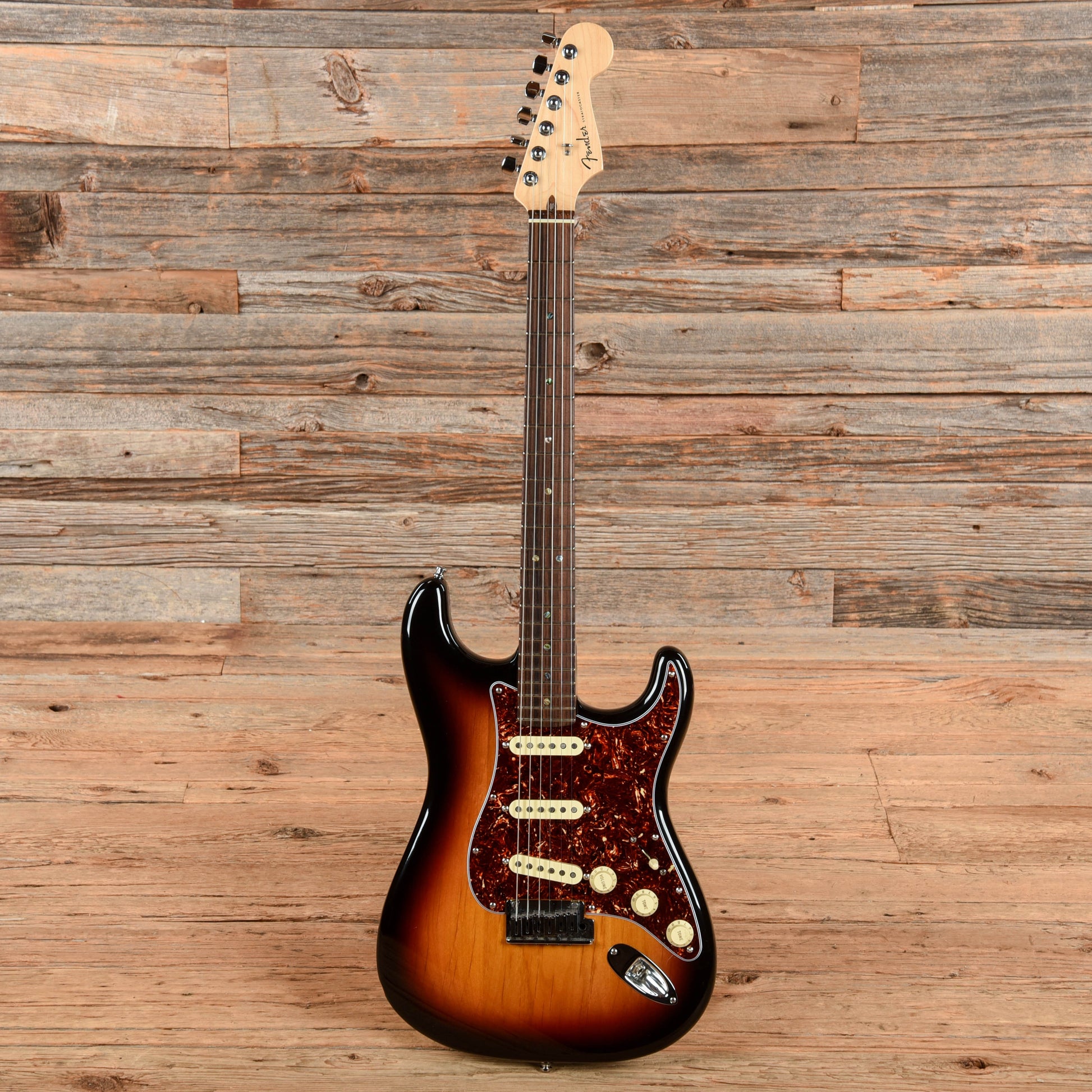 Fender AmericanDeluxe Stratocaster Sunburst 2005 Electric Guitars
