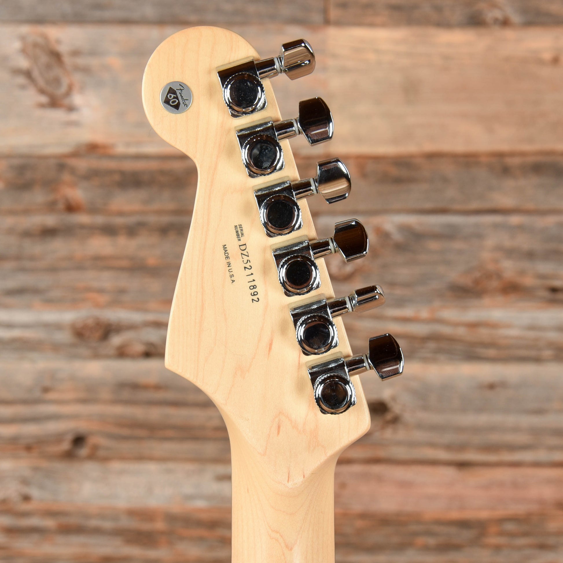 Fender AmericanDeluxe Stratocaster Sunburst 2005 Electric Guitars