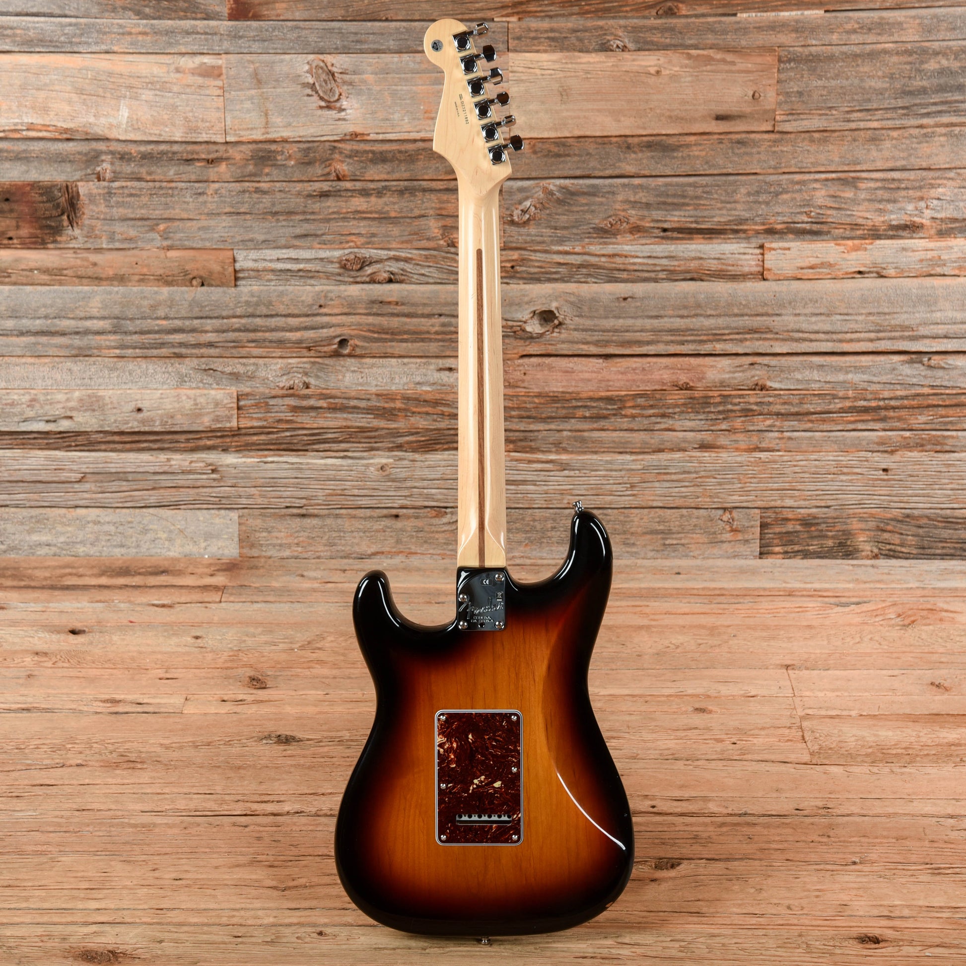 Fender AmericanDeluxe Stratocaster Sunburst 2005 Electric Guitars
