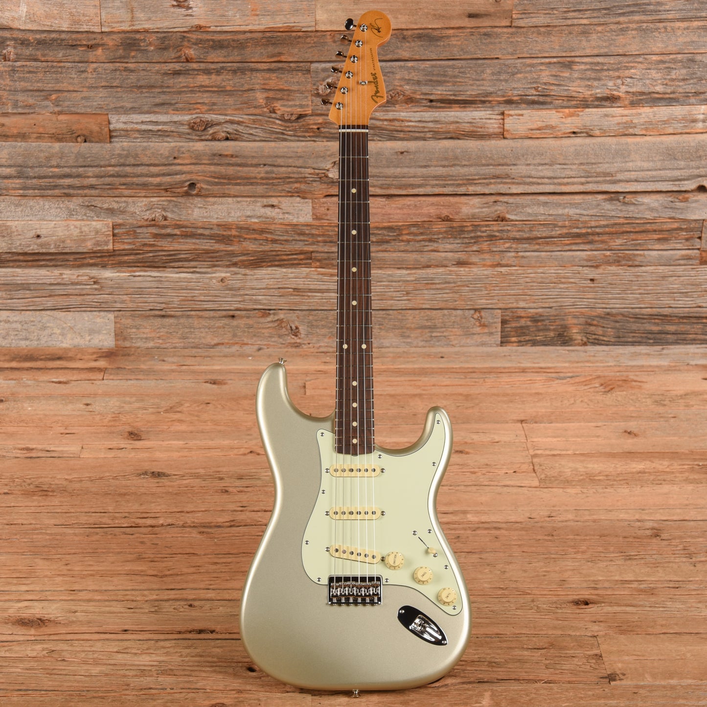 Fender Artist Series Robert Cray Signature Stratocaster Inca Silver 2021 Electric Guitars