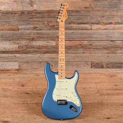 Fender Custom Shop Custom Deluxe Stratocaster Lake Placid Blue 2011 Electric Guitars