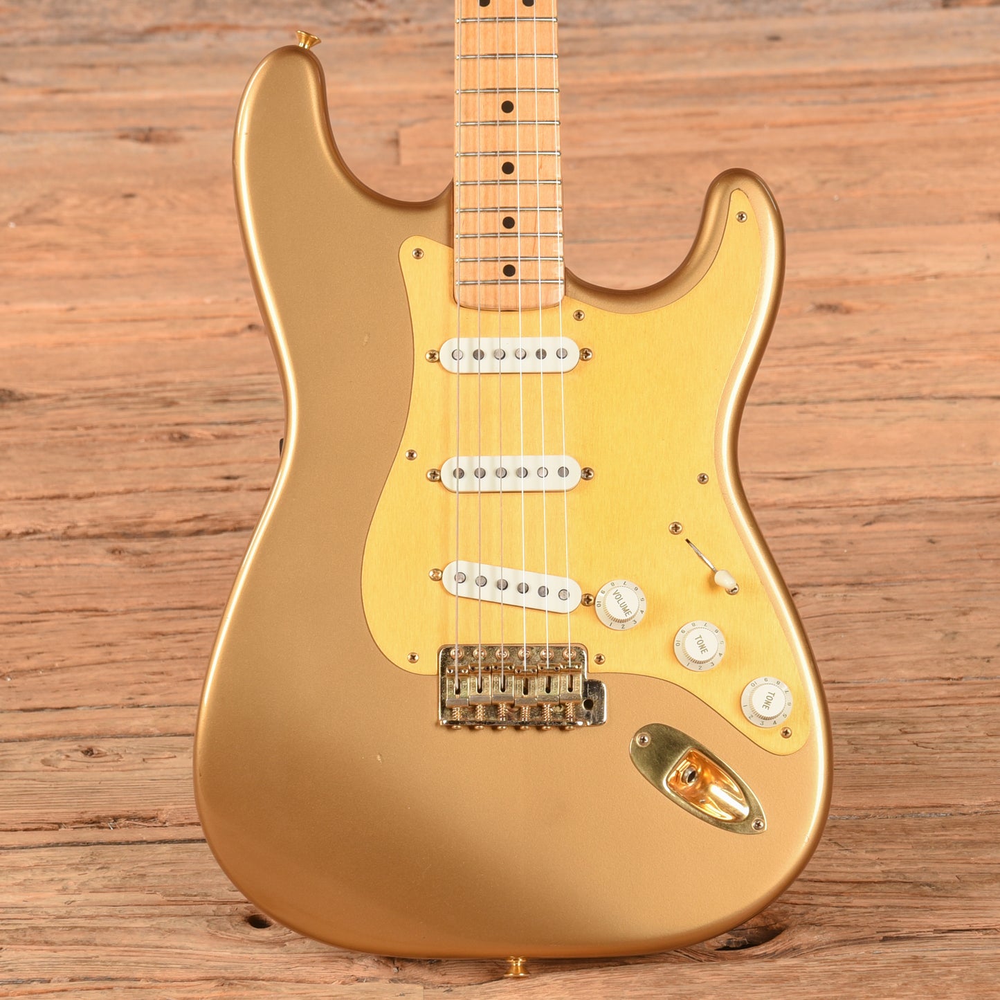 Fender Custom Shop Stratocaster HLE Gold 1989 Electric Guitars