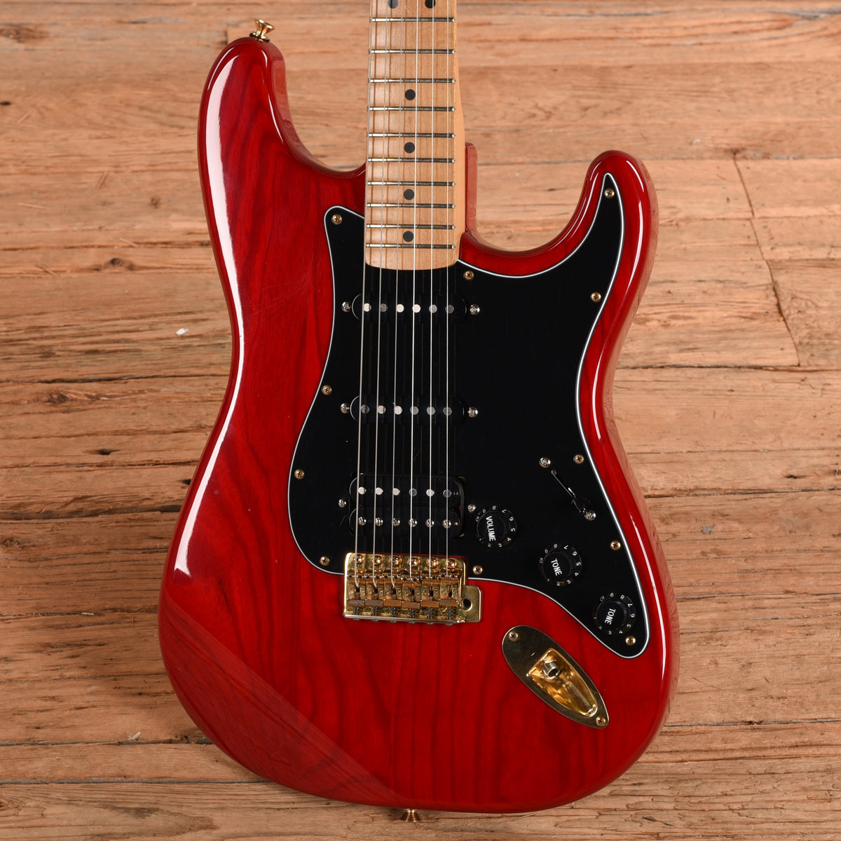 Fender Deluxe Series Stratocaster Transparent Red 1997 Electric Guitars