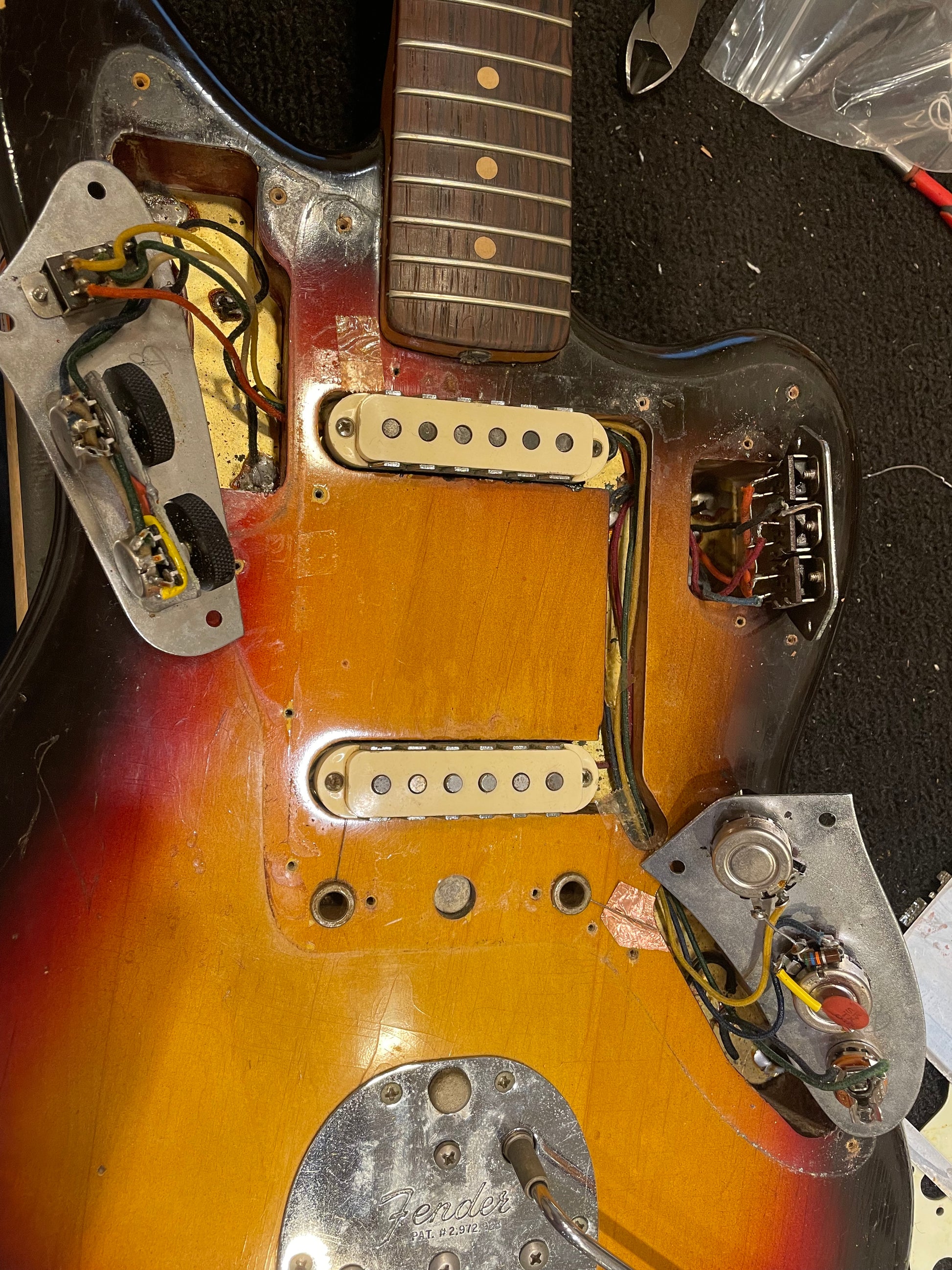 Fender Jaguar Sunburst 1962 Electric Guitars