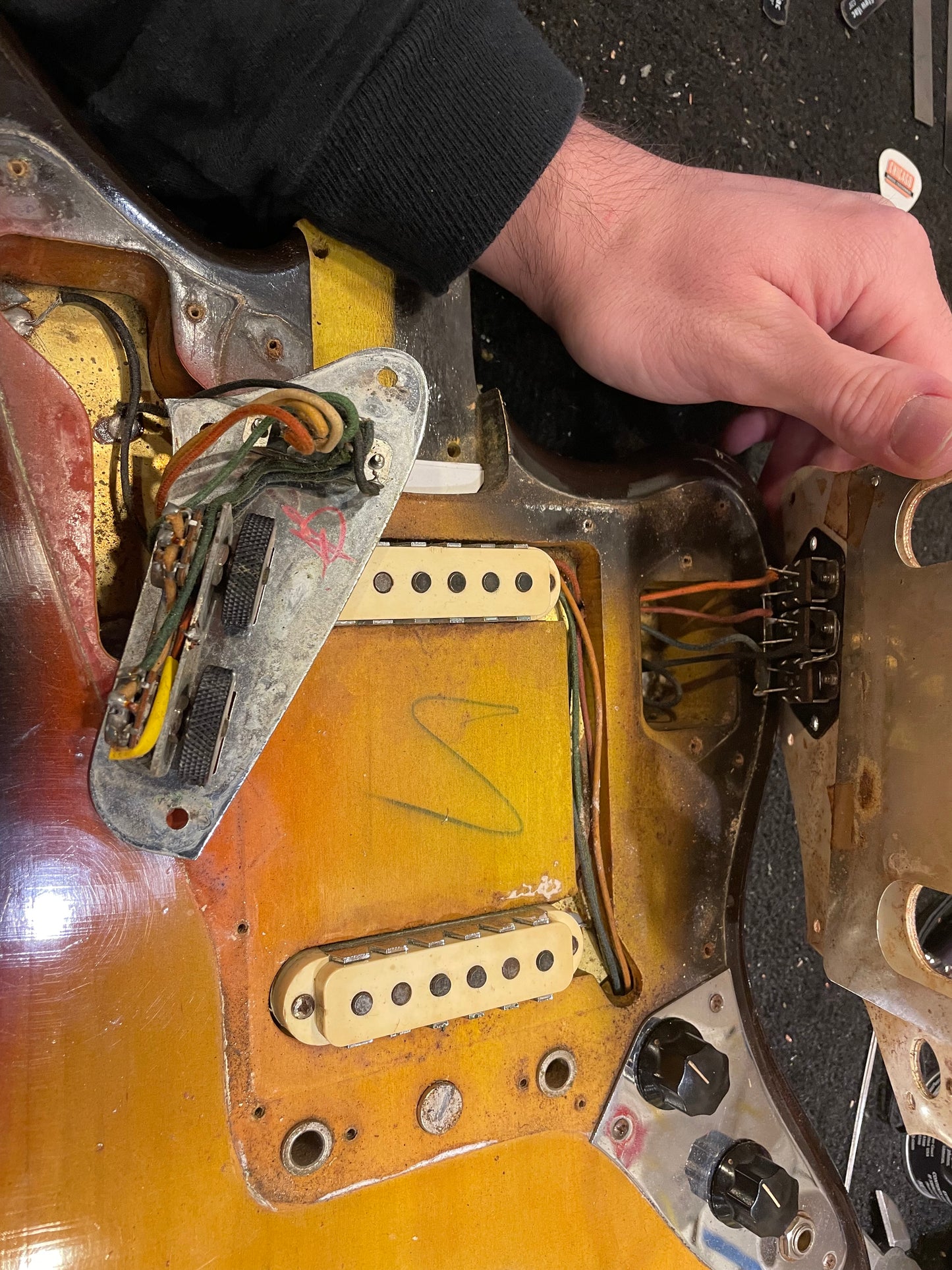 Fender Jaguar Sunburst 1965 Electric Guitars