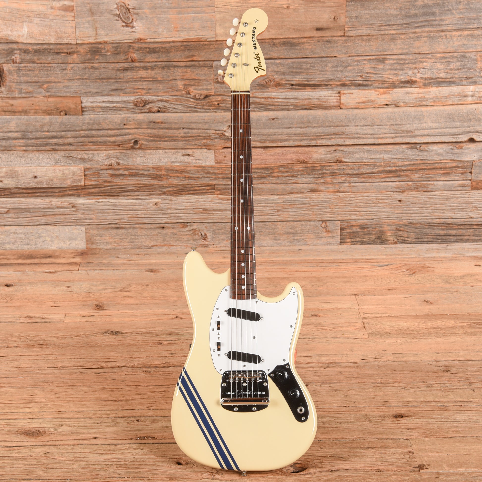 Fender MG-73 Mustang Reissue MIJ Olympic White 2012 Electric Guitars