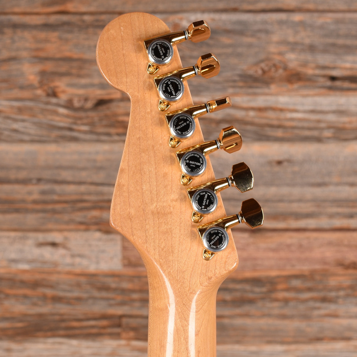 Fender MIJ Standard Stratocaster White 1987 Electric Guitars