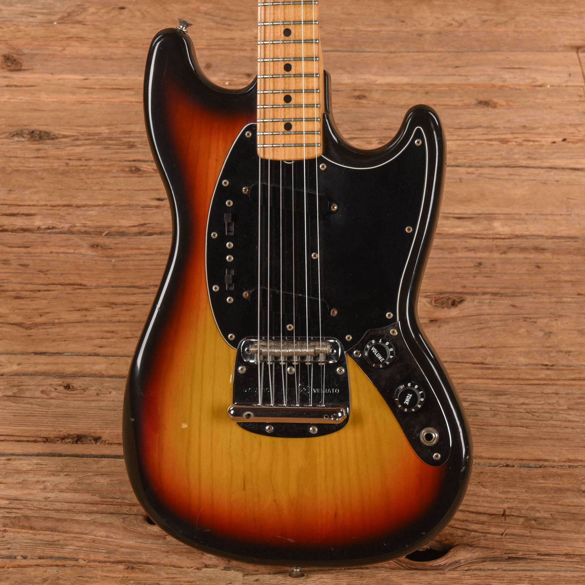 Fender Mustang Sunburst 1977 Electric Guitars