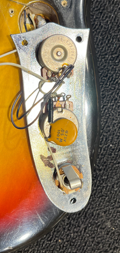 Fender Mustang Sunburst 1977 Electric Guitars