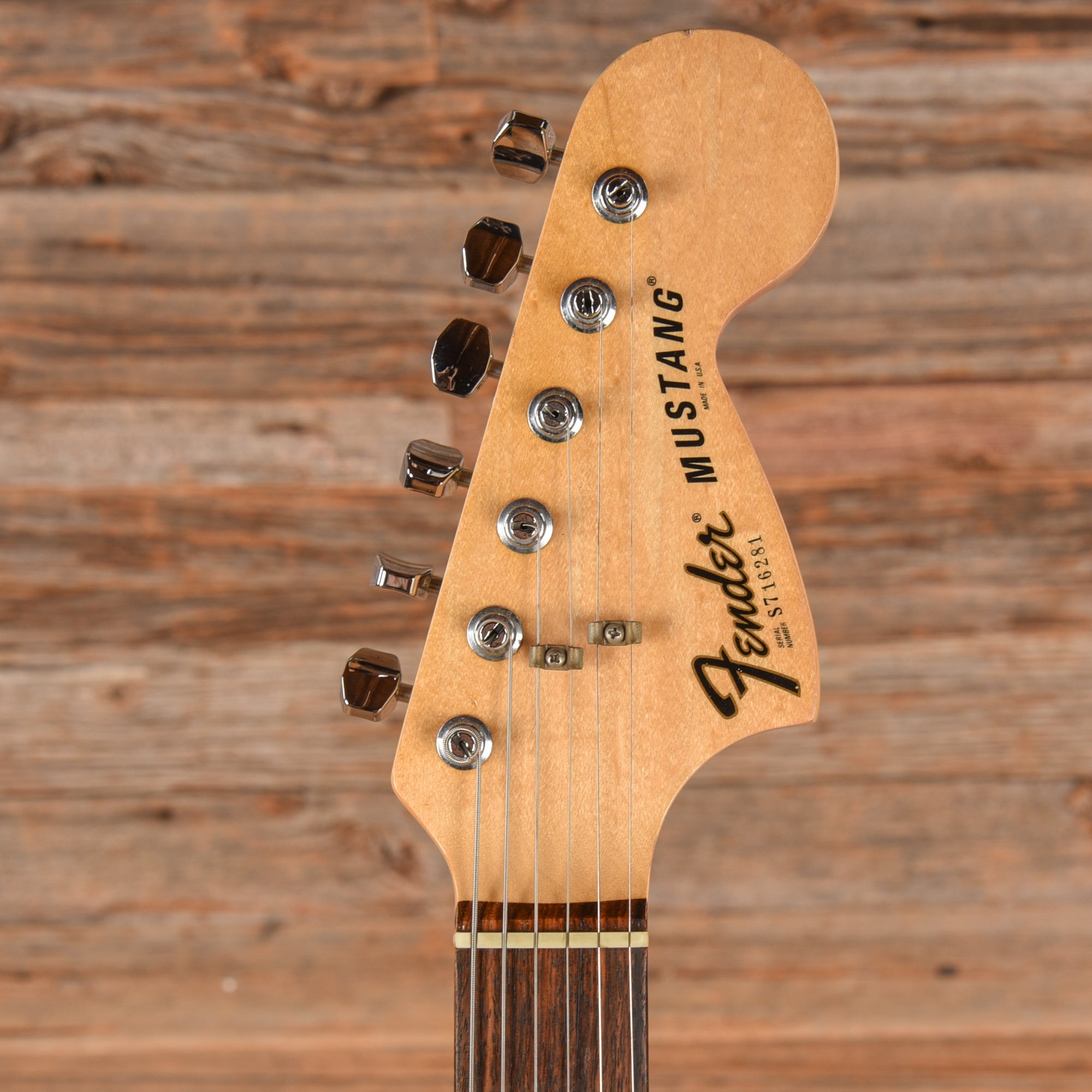 Fender Mustang Walnut 1977 Electric Guitars