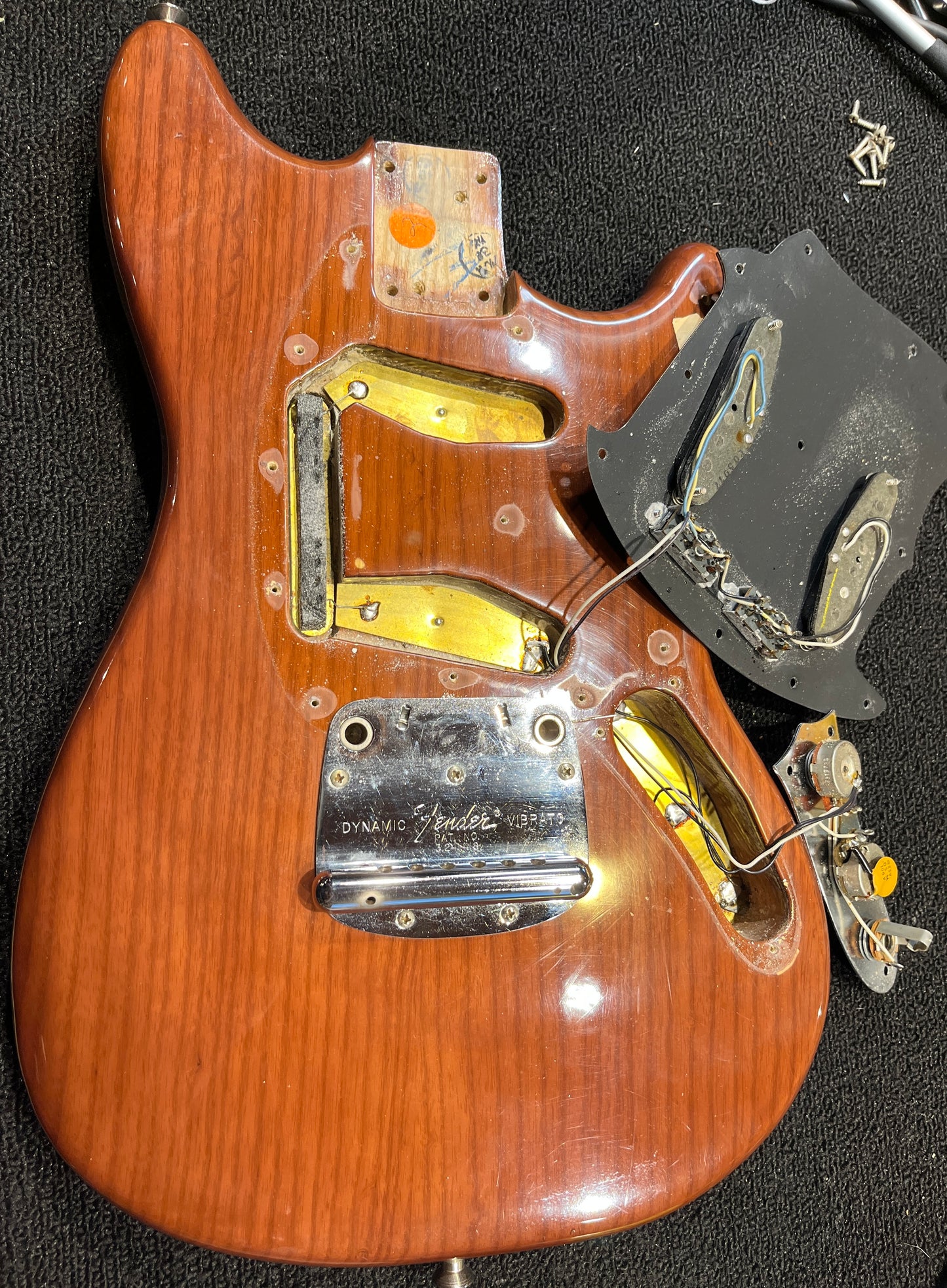 Fender Mustang Walnut 1977 Electric Guitars