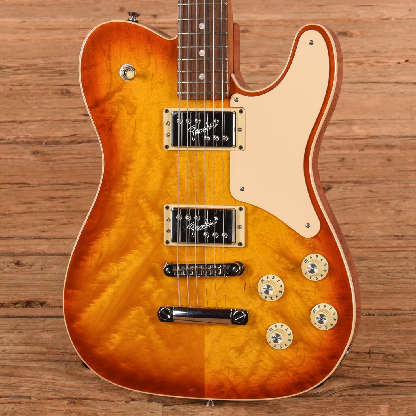 Fender Parallel Universe Troublemaker Telecaster Deluxe Sunburst 2018 Electric Guitars