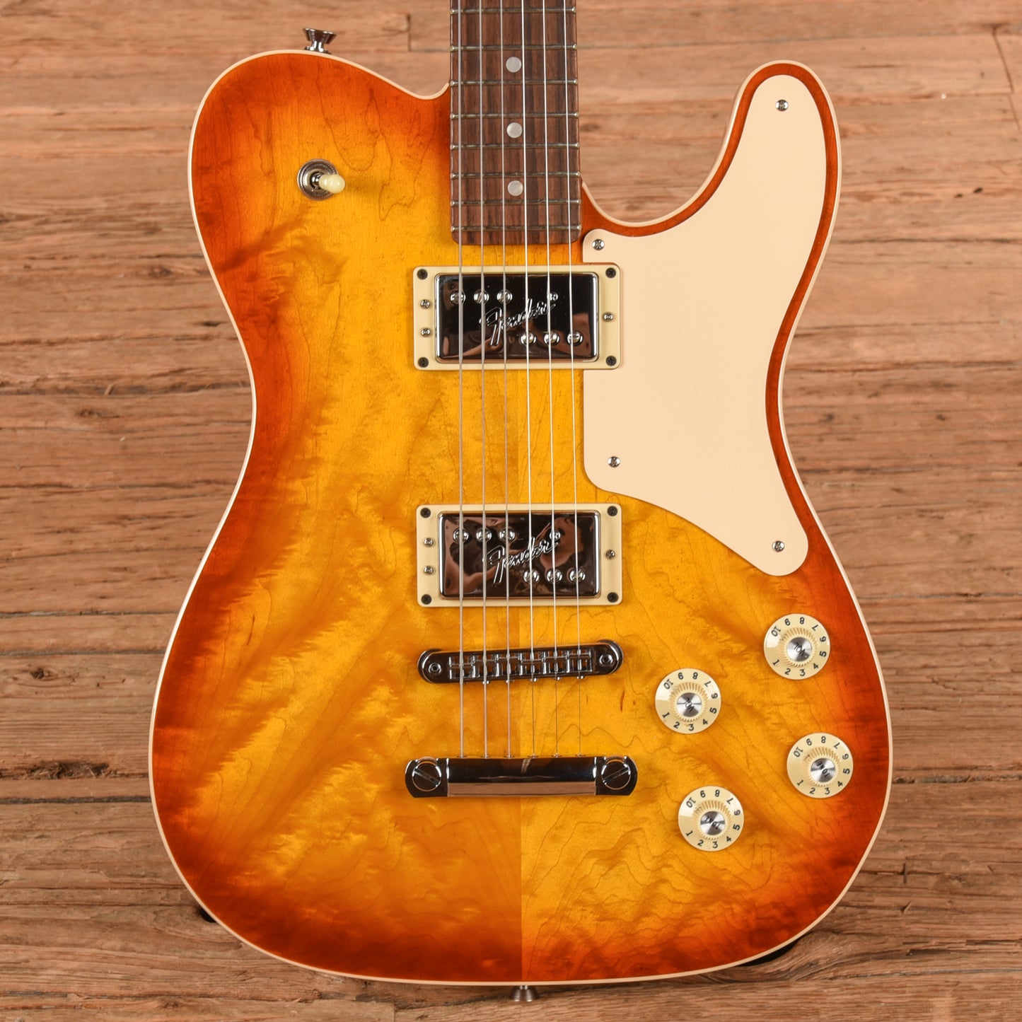 Fender Parallel Universe Troublemaker Telecaster Deluxe Sunburst 2018 Electric Guitars