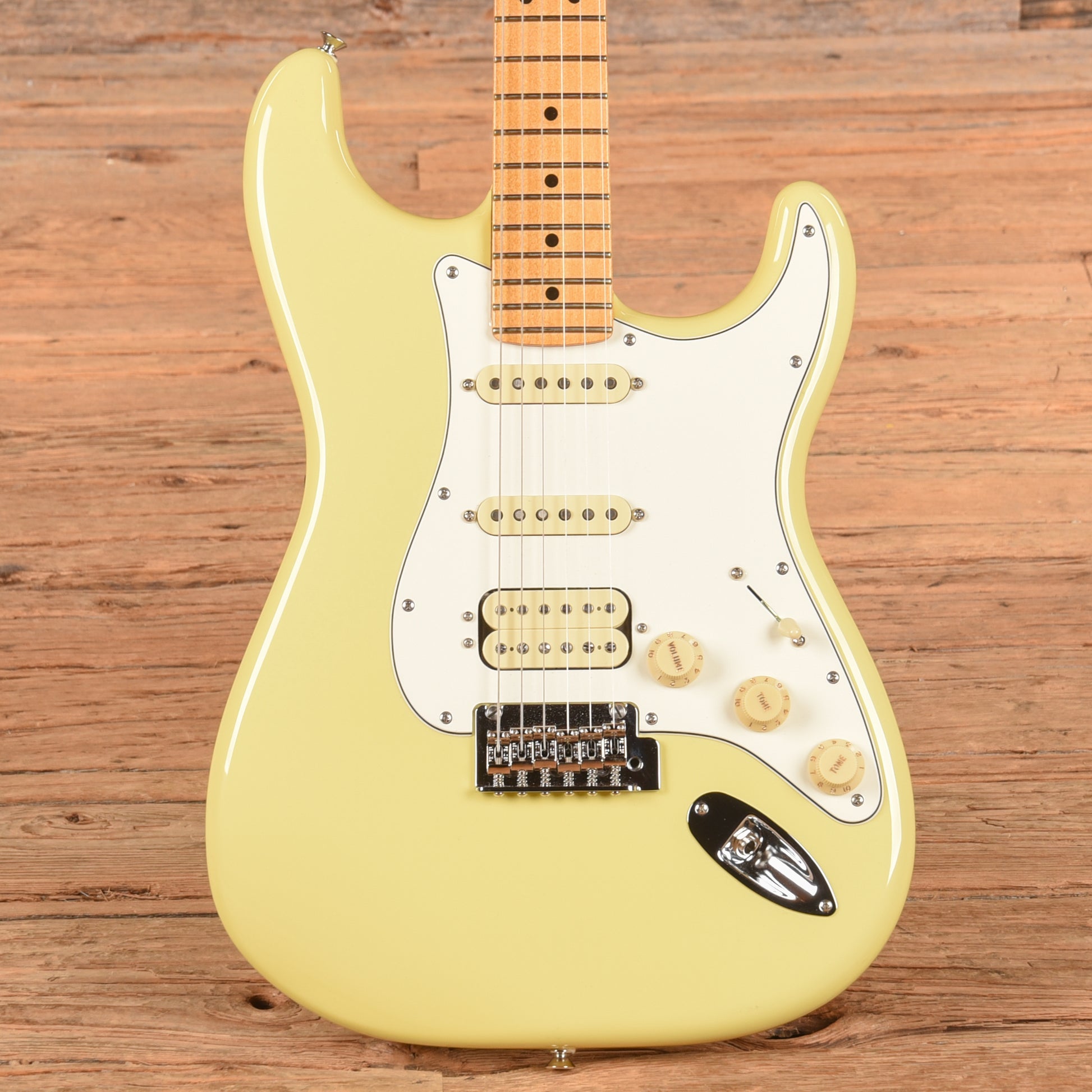 Fender Player II Stratocaster HSS Hialeah Yellow Electric Guitars