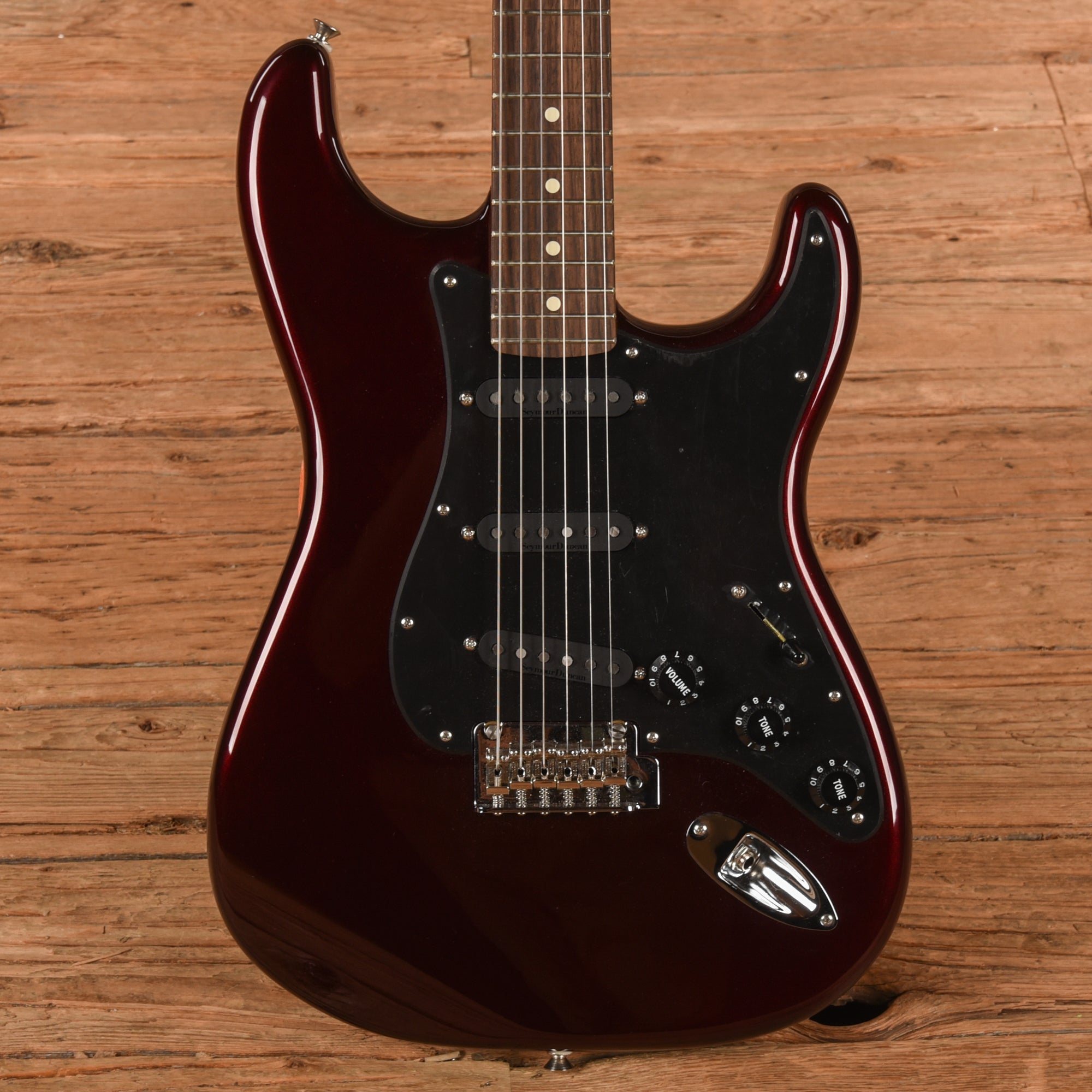 Fender Player II Stratocaster Oxblood 2025 – Chicago Music Exchange