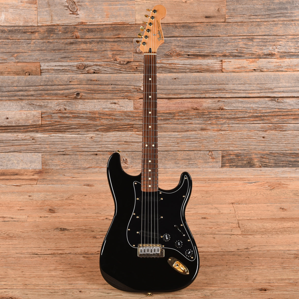 Fender Standard Stratocaster Black 2000 Electric Guitars