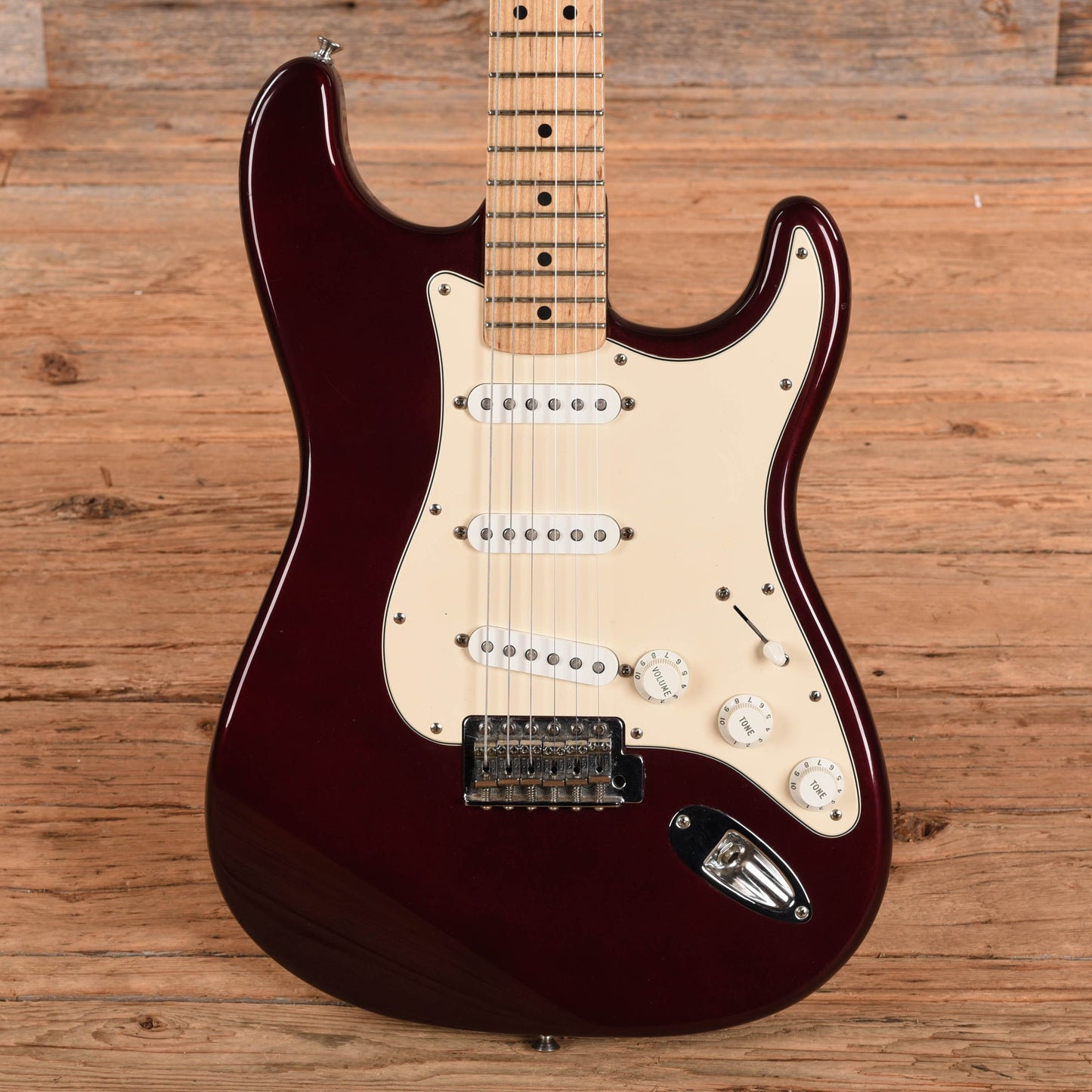 Fender Standard Stratocaster Burgundy 2003 Electric Guitars