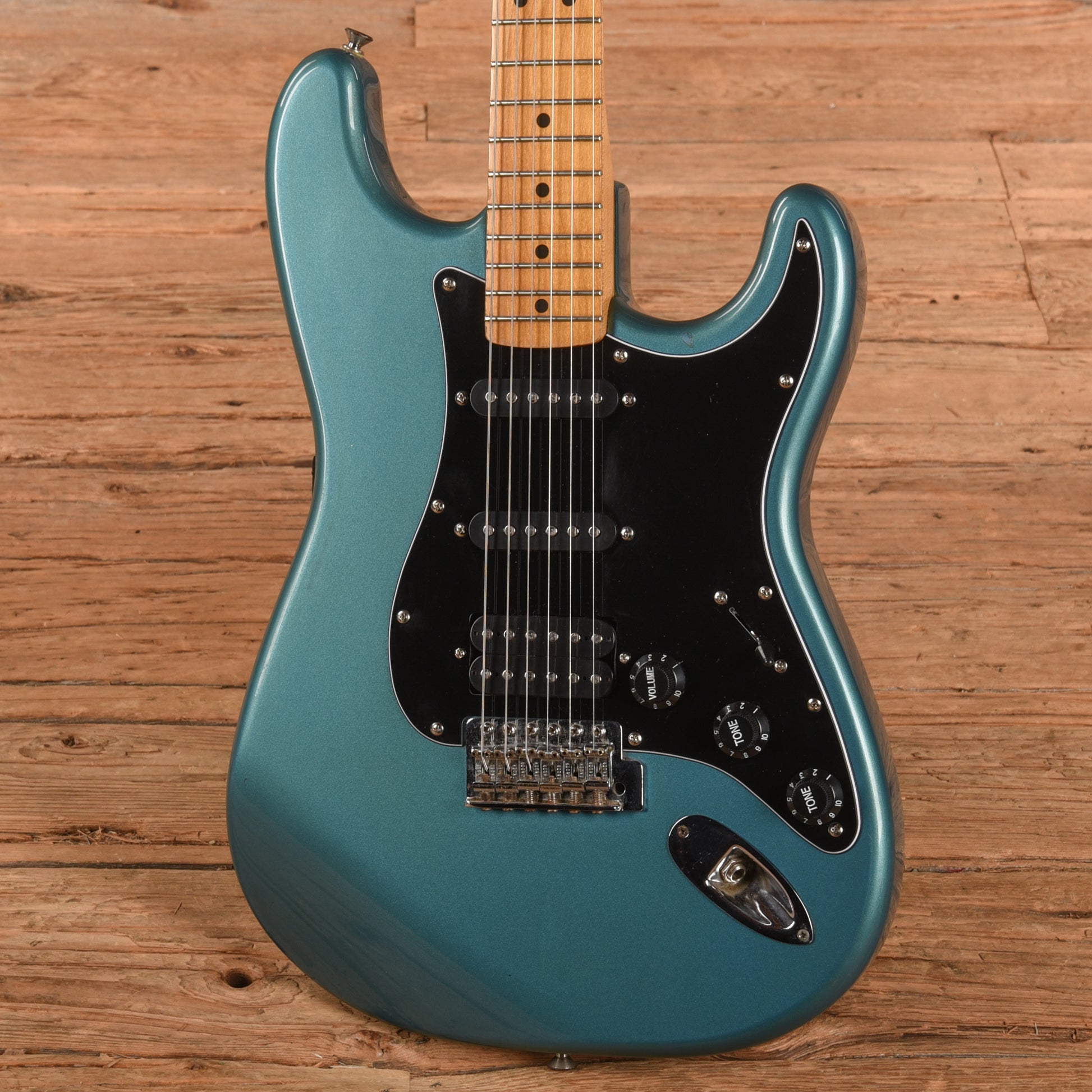 Fender Standard Stratocaster Lake Placid Blue 1993 Electric Guitars