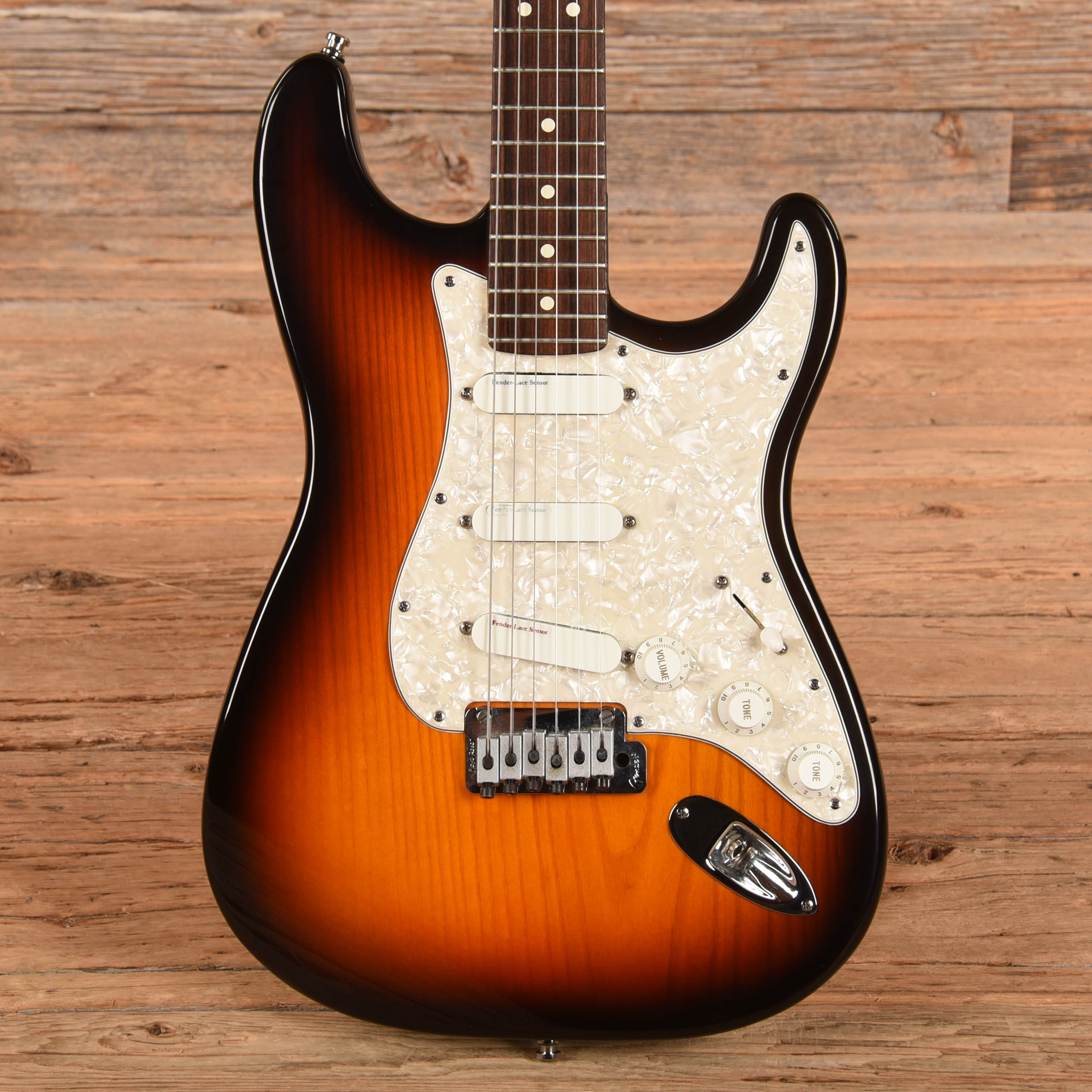 Fender Strat Plus Deluxe Sunburst 1994 Electric Guitars