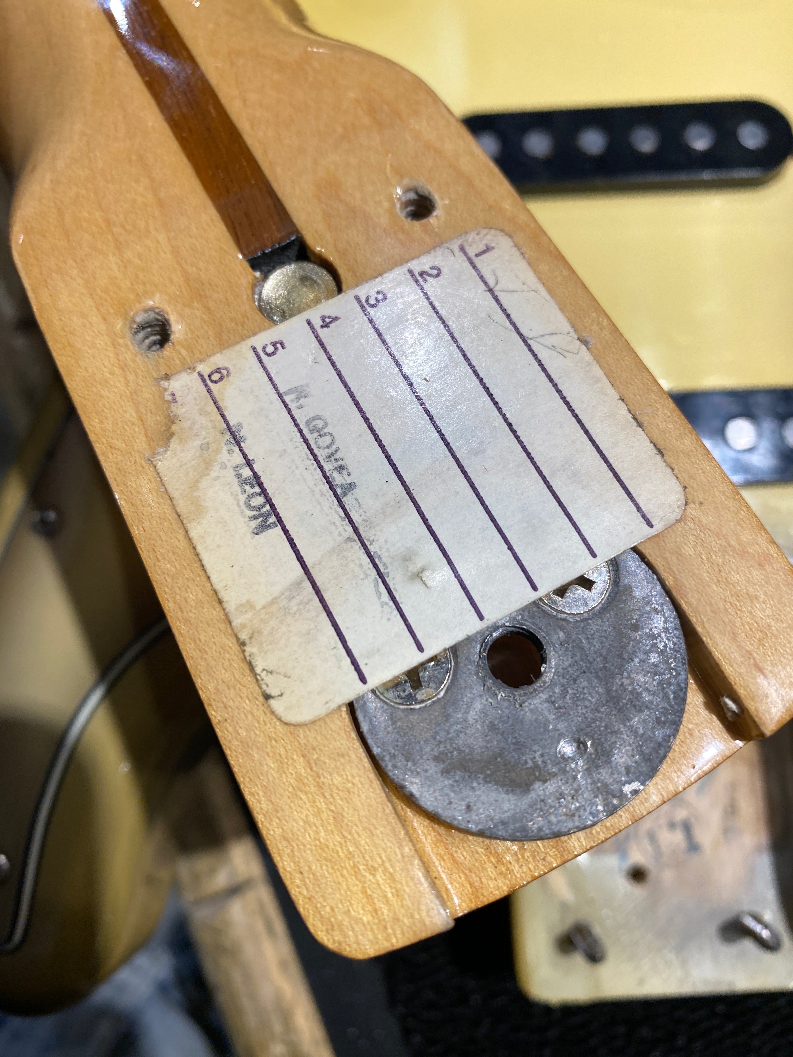 Fender Stratocaster Antigua 1979 Electric Guitars