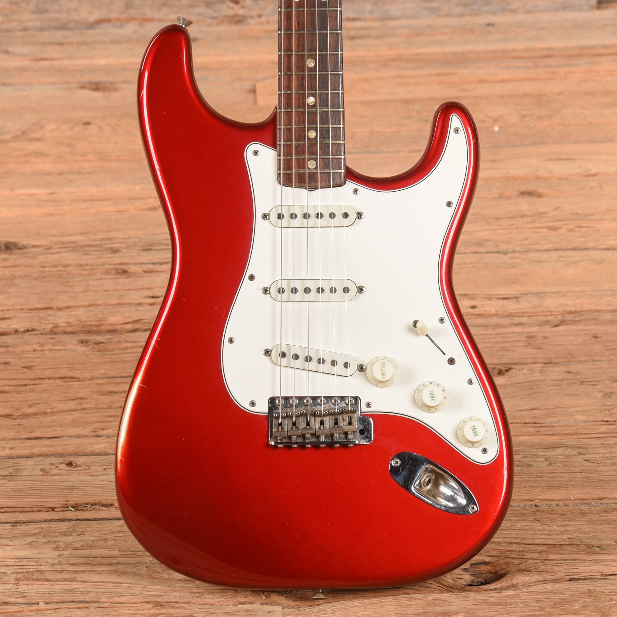 Fender Stratocaster Candy Apple Red 1966 Electric Guitars