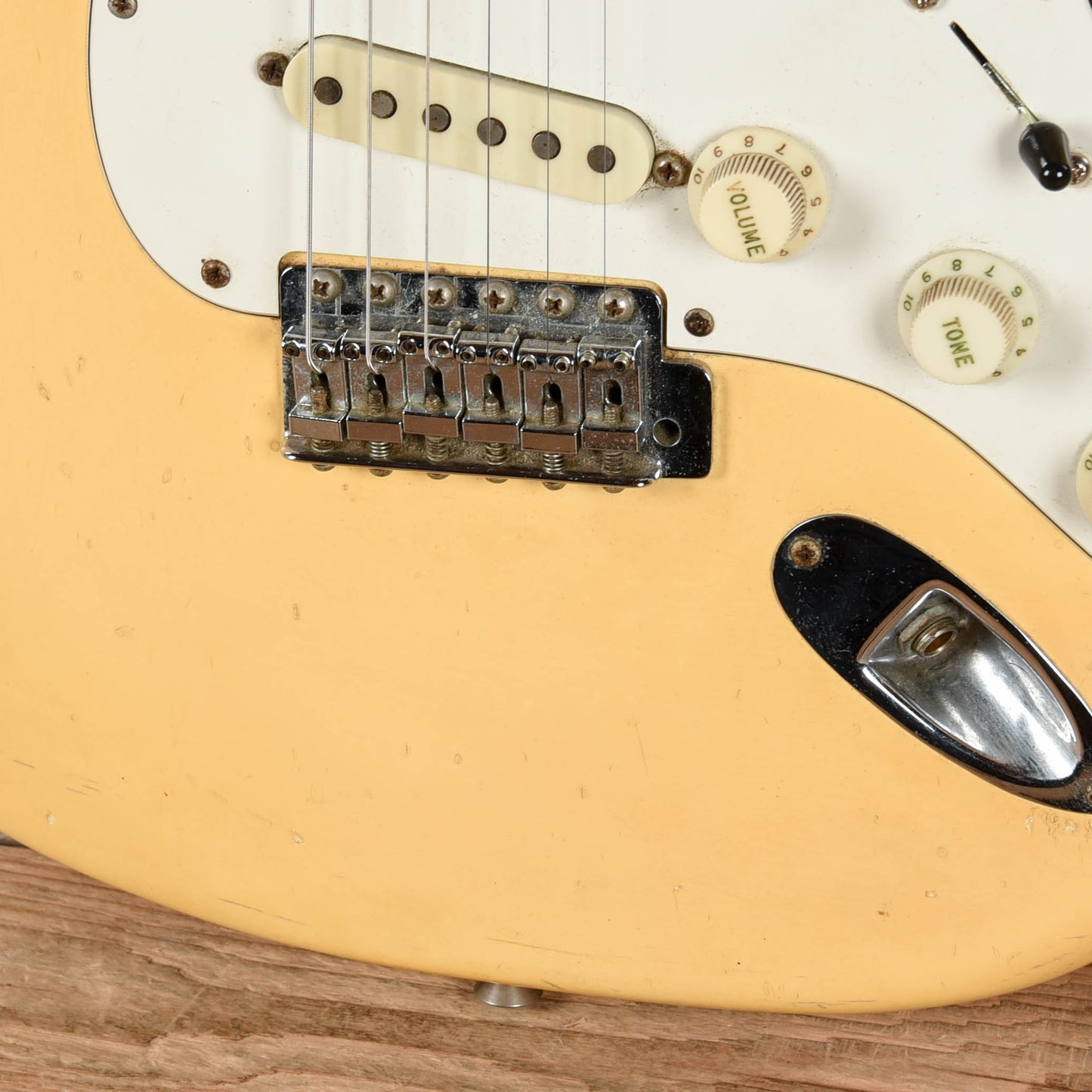 Fender Stratocaster Olympic White 1975 Electric Guitars